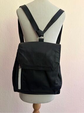 Rian leather Backpack – Minimalist Everyday Bag